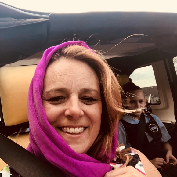 Meet your Posher, Britt - Picture 1 of 1